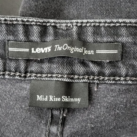 Levi's Womens Mid Rise Skinny Gray Denim Jeans Size 8 Neutral Minimalist Grunge - Picture 4 of 13
